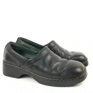 Born Closed Back Clogs Size 9 40 M/W Black Leather